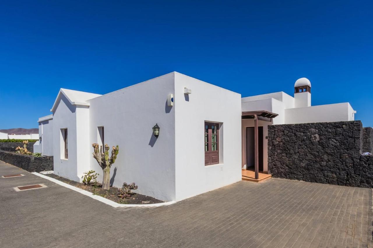 Villa Yaiza By Villa Plus Playa Blanca  Exterior photo